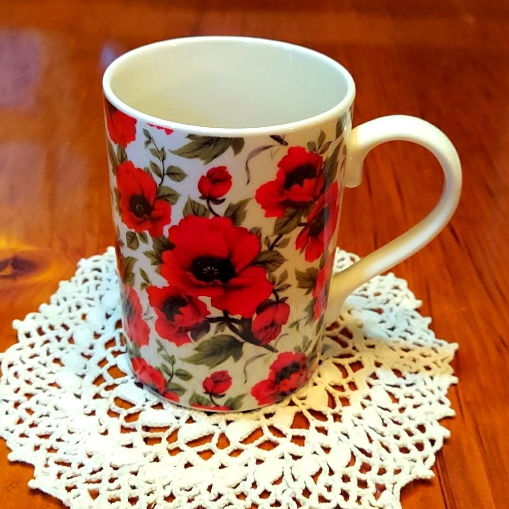 Mug, poppy flowers